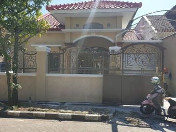 Rumah Babatan Pratama STRATEGIS, FULL RENOV