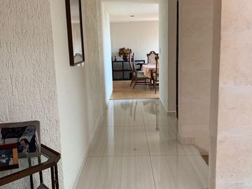 Espectacular casa con bungalow para visitas