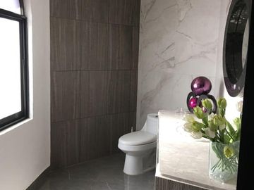 Espectacular casa con bungalow para visitas