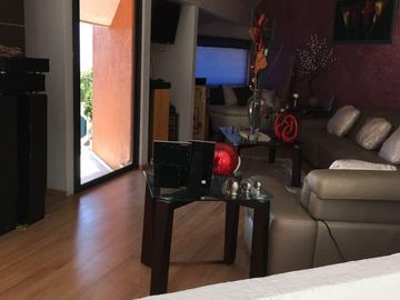 Espectacular casa con bungalow para visitas