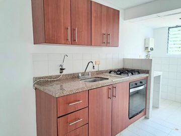 VENTA DE APARTAMENTO UBICADO EN LA PARALELA FLORIDABLANCA SECTOR CAÑAVERAL Área 88 Metros. Cod V24209