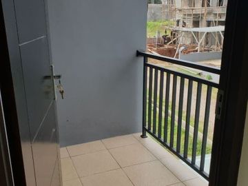 Rumah Villa Kolam Renang Fasilitas Lengkap di Cipageran