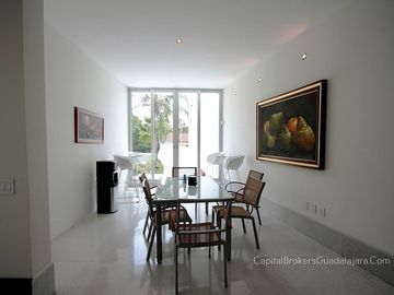 Casa Nueva de Lujo Colinas de San Javier en Venta