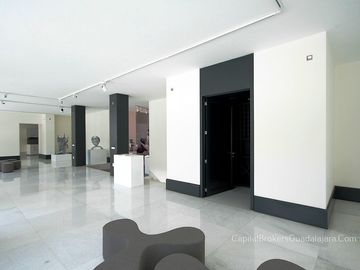 Casa Nueva de Lujo Colinas de San Javier en Venta