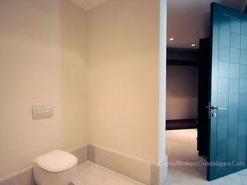 Casa Nueva de Lujo Colinas de San Javier en Venta