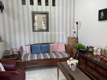 Rumah Full Furnish Disewa Boulevard Hijau Harapan Indah Bekasi