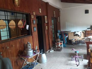 Vendo amplia casa En Merlo, precio total: U$S 120.000