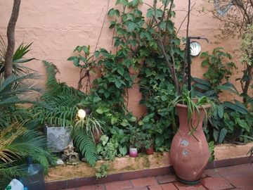 Vendo amplia casa En Merlo, precio total: U$S 120.000