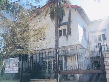 EXCELENTE CASA EN LOTE PROPIO 5 AMBIENTES- Florida Oeste