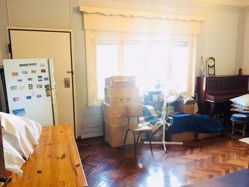EXCELENTE CASA EN LOTE PROPIO 5 AMBIENTES- Florida Oeste
