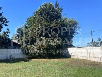 Parcela 3D-4B con Piscina en Parcela de 1.800 m Las Encinas