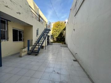 CASA  220 MTS CUBIERTOS