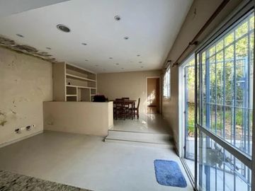 CASA  220 MTS CUBIERTOS