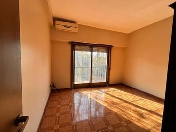 CASA  220 MTS CUBIERTOS