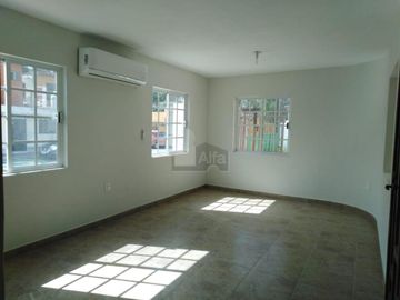 Casa en condominio en venta en Jacarandas, Ciudad Madero, Tamaulipas