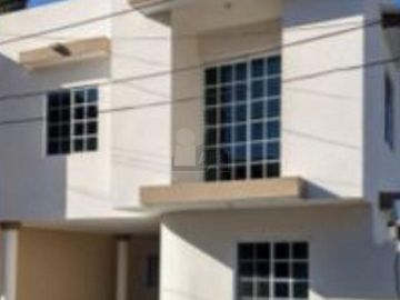 Casa en condominio en venta en Jacarandas, Ciudad Madero, Tamaulipas