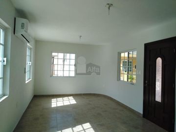 Casa en condominio en venta en Jacarandas, Ciudad Madero, Tamaulipas