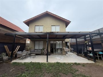 Casa en venta de 3 dorm. en Machalí