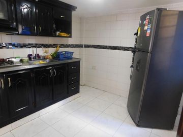 casa en venta en los robles. Cod V90779