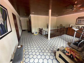 SE VENDE CASA EN LA ALAMEDA