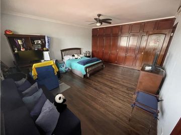 SE VENDE CASA EN LA ALAMEDA