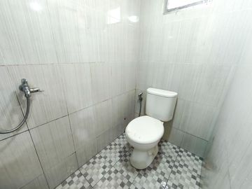 Rumah 2 Lantai SHM 6 Menit ke RS.Permata Pamulang Bebas Banjir J-44113