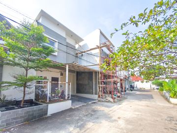 Rumah 2 Lantai SHM 6 Menit ke RS.Permata Pamulang Bebas Banjir J-44113