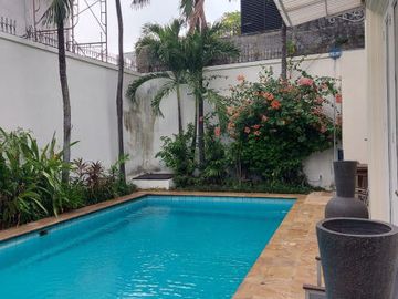 RUMAH ISTIMEWA at Jl KEMANG DALAM, JAKSEL dgn S.POOL