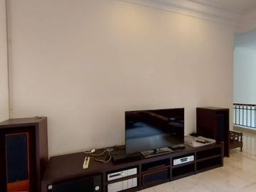 RUMAH ISTIMEWA at Jl KEMANG DALAM, JAKSEL dgn S.POOL