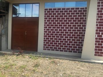 Vive en esta hermosa casa en armonía con la naturaleza en San Antonio de Cumbaza.