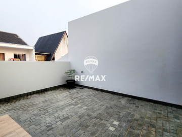 DIJUAL RUMAH BARU DI DAERAH AMPERA KEMANG JAKARTA SELATAN