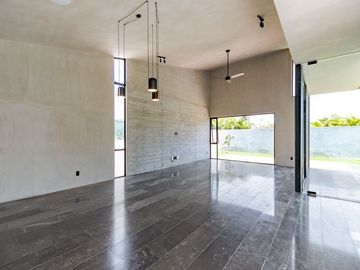 Exclusiva casa en renta y/o venta en Yucatán Country Club