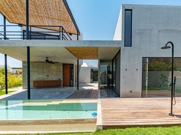 Exclusiva casa en renta y/o venta en Yucatán Country Club