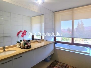 Yunque Venta Duplex 4D4B Estar Serv Jardin Pisc Lo Barnechea