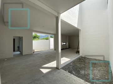 CASA EN VENTA PEDREGAL DE LA MONTAÑA ZONA CARRETERA NACIONAL MONTERREY