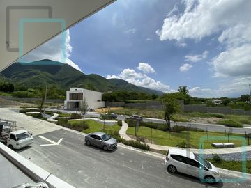 CASA EN VENTA PEDREGAL DE LA MONTAÑA ZONA CARRETERA NACIONAL MONTERREY