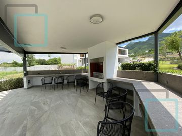 CASA EN VENTA PEDREGAL DE LA MONTAÑA ZONA CARRETERA NACIONAL MONTERREY