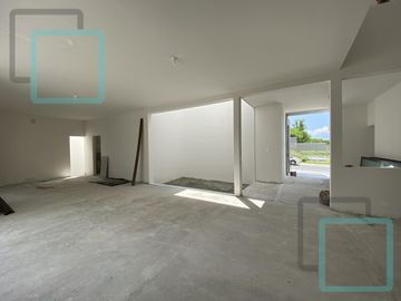 CASA EN VENTA PEDREGAL DE LA MONTAÑA ZONA CARRETERA NACIONAL MONTERREY