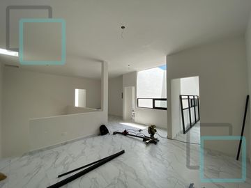 CASA EN VENTA PEDREGAL DE LA MONTAÑA ZONA CARRETERA NACIONAL MONTERREY