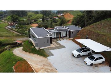 Finca en venta El carmen de viboral Sector Quirama SE ENTREGA RENTANDO