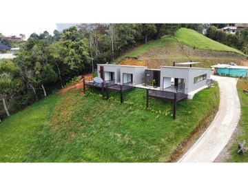 Finca en venta El carmen de viboral Sector Quirama SE ENTREGA RENTANDO