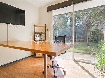 Casa en arriendo de 7D 3 B - Estadio Manquehue