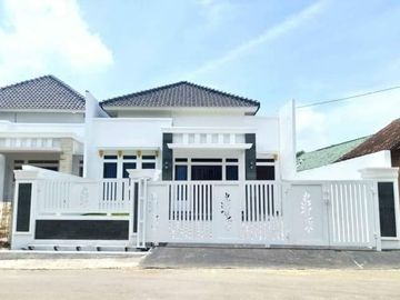 Rumah dijual di Tanjung Senang, Pinggir Jalan Aspal