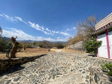 Quinta amueblada en venta, ideal para negocio