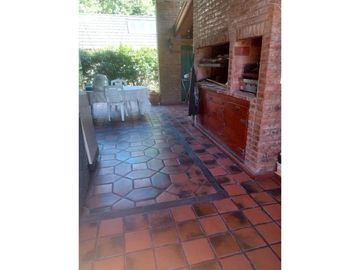 Casa en venta en Berazategui Este