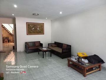 MAINROAD Rumah Antapani Di Jalan Purwakarta DKT Griya Arcamanik Bandung