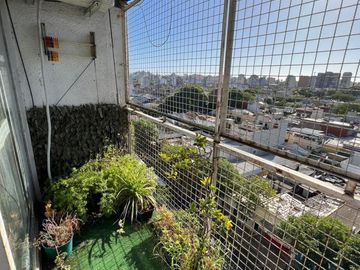 Venta depto 2 amb en Torre Salcedo. Excelente estado