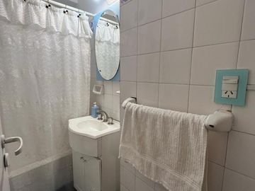 Venta depto 2 amb en Torre Salcedo. Excelente estado