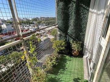 Venta depto 2 amb en Torre Salcedo. Excelente estado