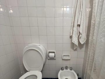 Venta depto 2 amb en Torre Salcedo. Excelente estado